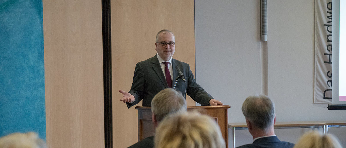 Klaus Schmitz, ZDH, zur Veranstaltung für das Ehrenamt in Vorstand und Vollversammlung Klaus Schmitz, ZDH, zur Veranstaltung für das Ehrenamt in Vorstand und Vollversammlung