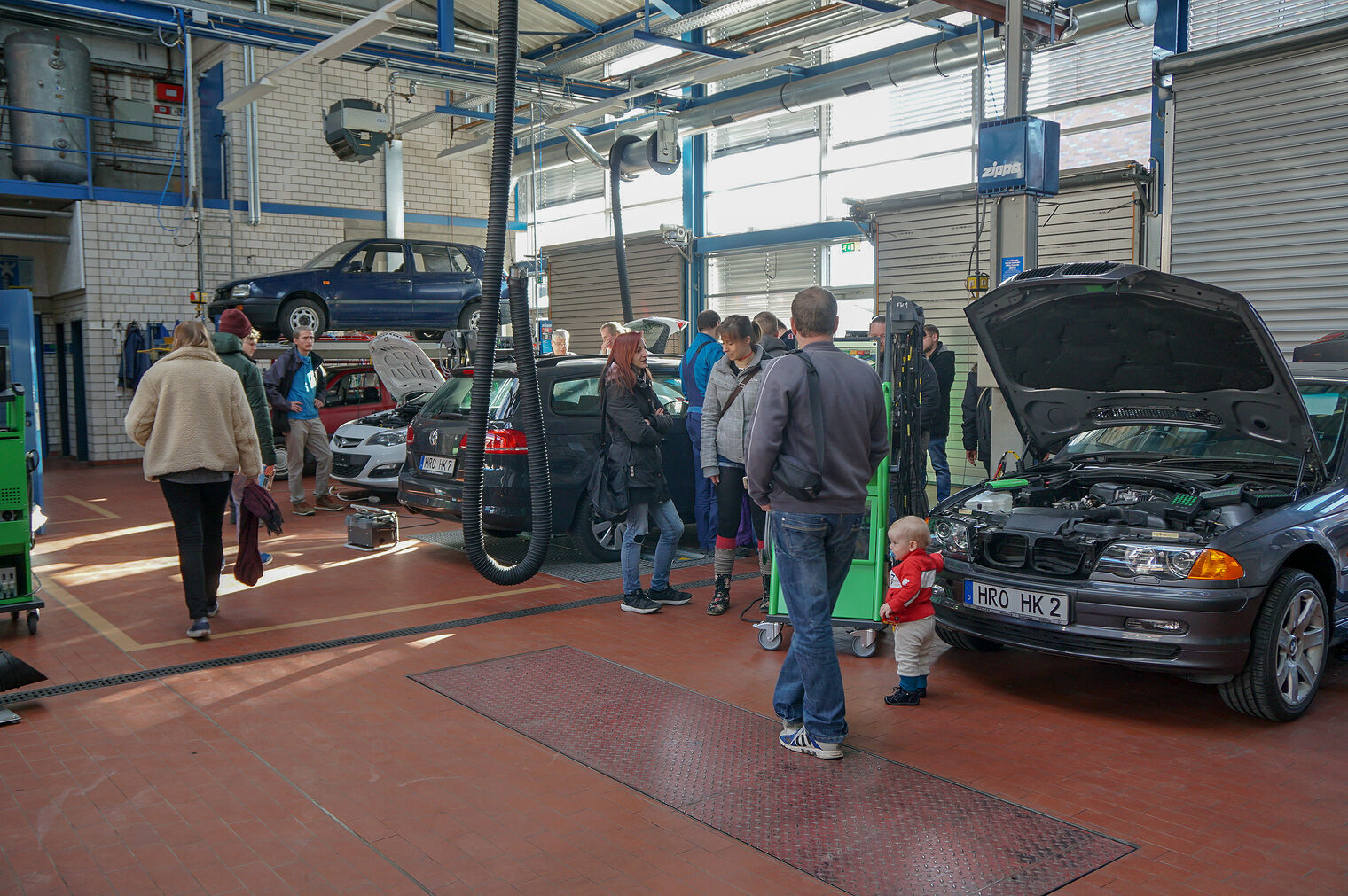 Das Kfz-Handwerk stellt sich potenziellen Azubis vor