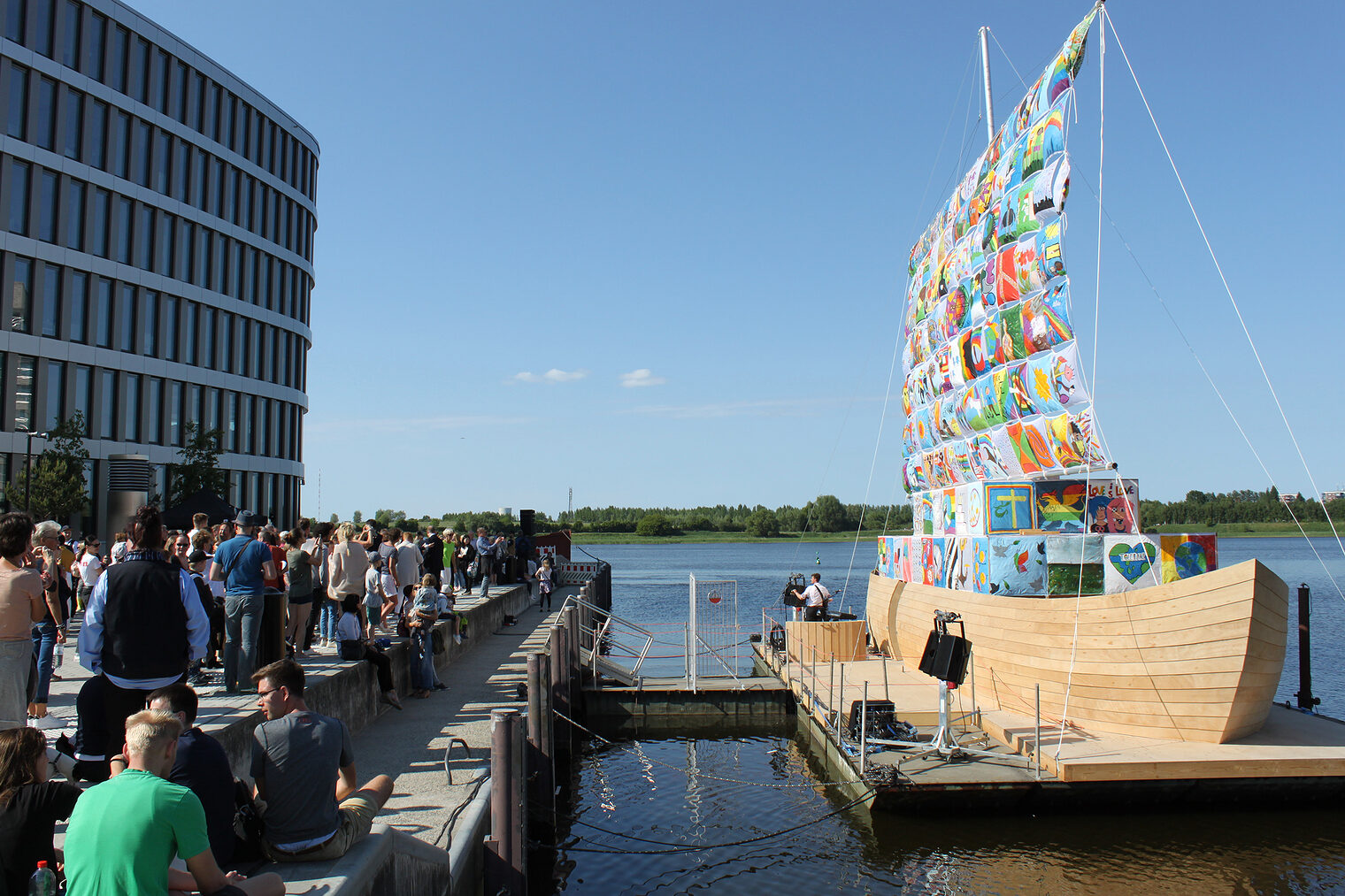 Festmachen im Rostocker Stadthafen anlässlich des MV-Tages