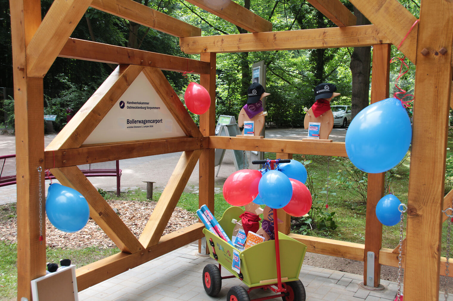 Carport_Bollerwagen