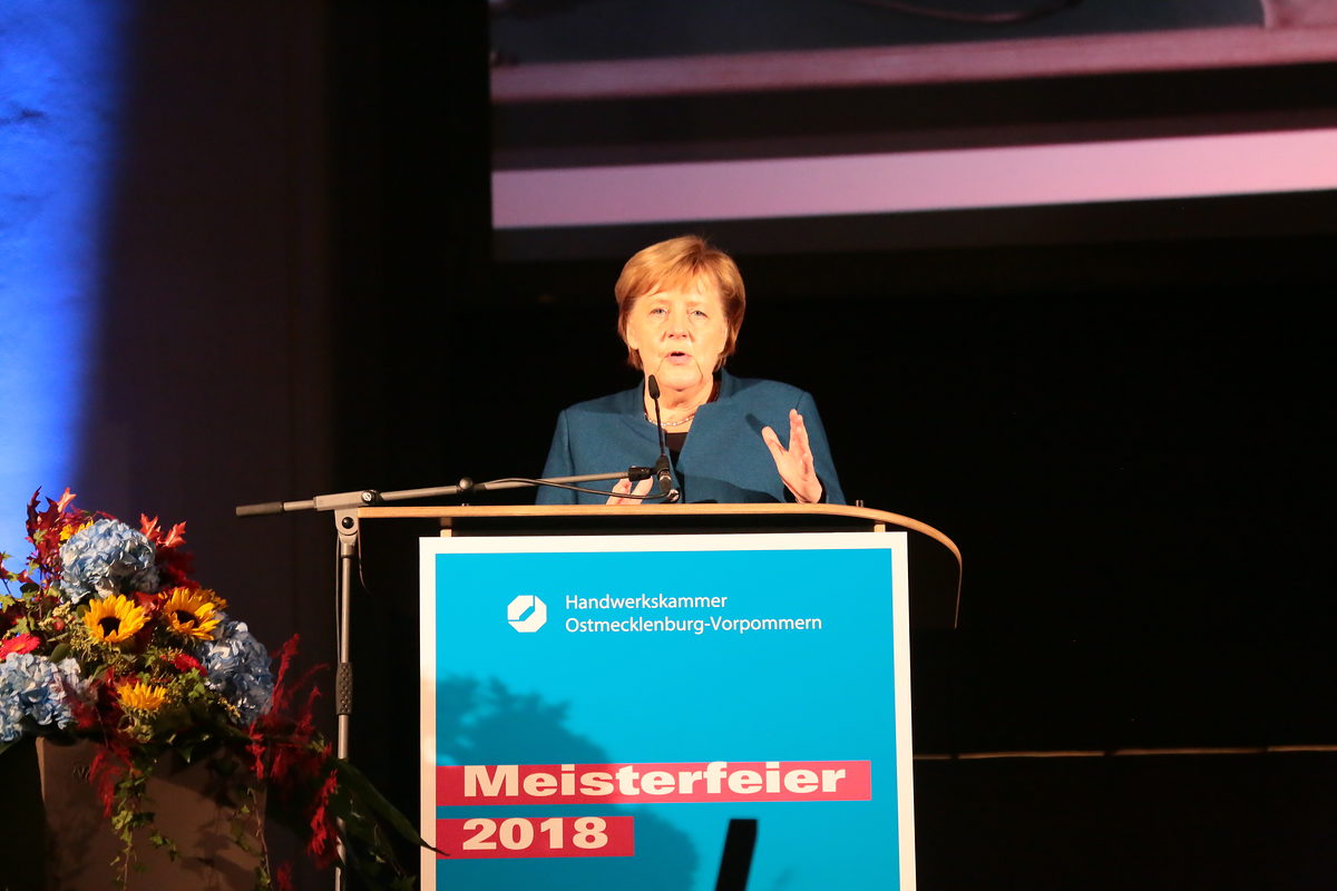 Dr. A. Merkel