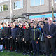 Gruppenfoto vor dem Vereinshaus mit Axel Hochschild (Präsident der Handwerkskammer) und Stefan Kroos (Sportlicher Leiter Nachwuchs beim GFC)