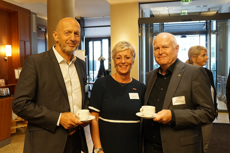 Dr. Th. Diestel, G. Glävke-Münkwitz, P. Friedrichs