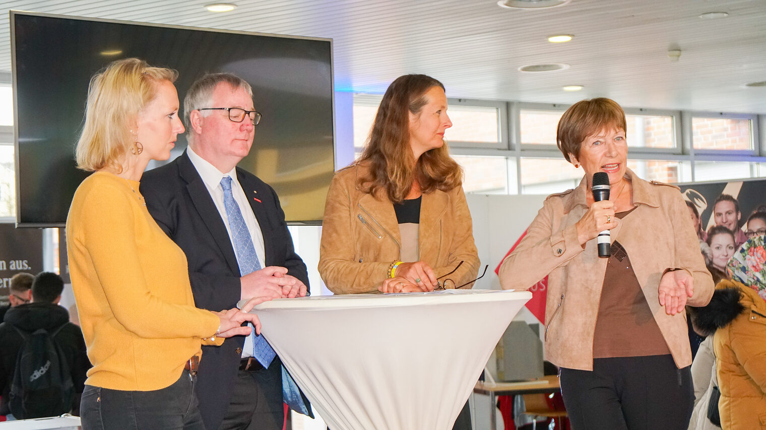 TdZ-Schütt Stiftung-HWK04064