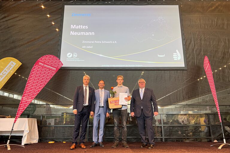 Leistungswettbewerb des Deutschen Handwerks 2022 - Auszeichnung der Landessieger M-V auf der Jobfactory in Rostock