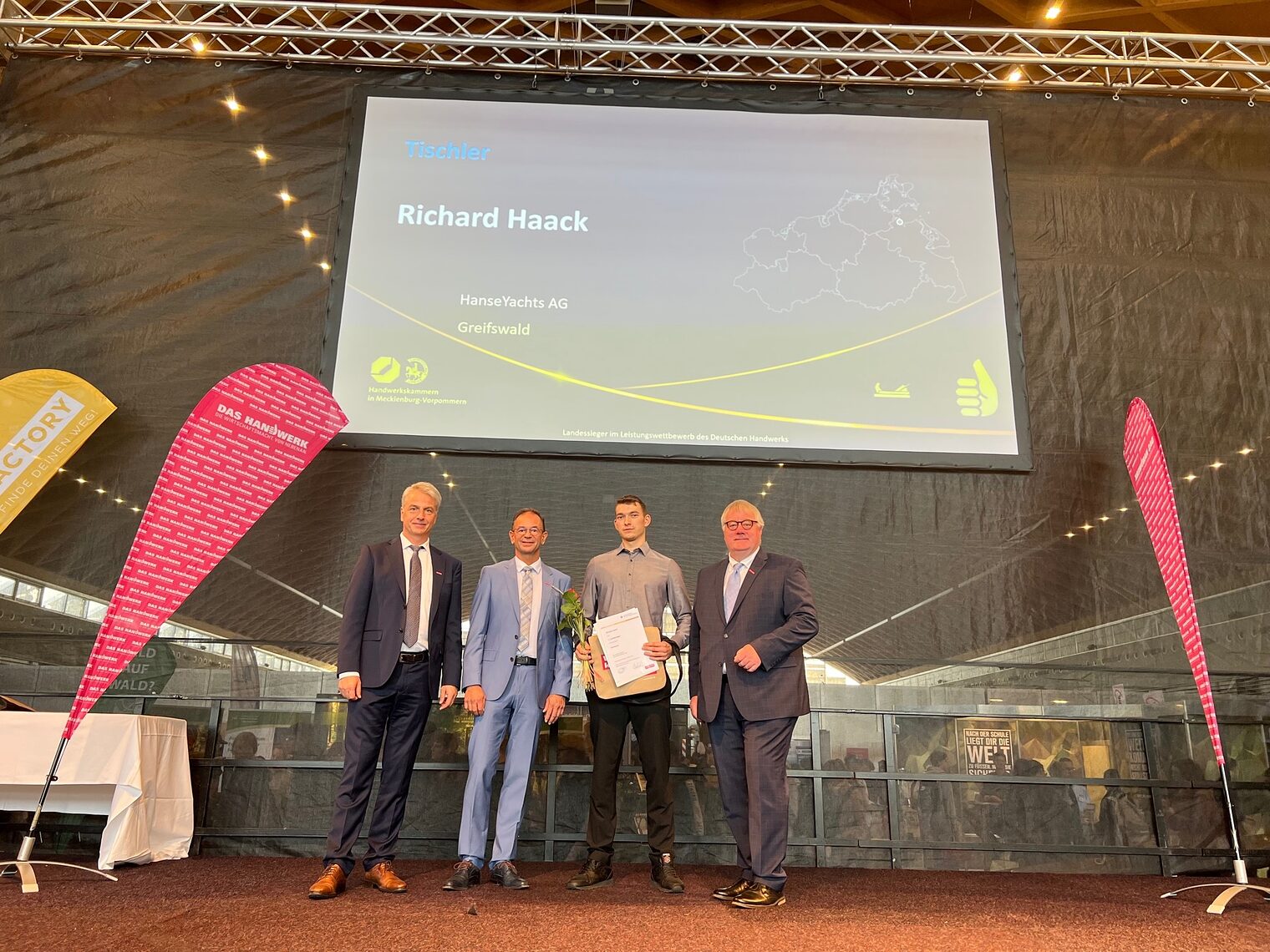 Leistungswettbewerb des Deutschen Handwerks 2022 - Auszeichnung der Landessieger M-V auf der Jobfactory in Rostock