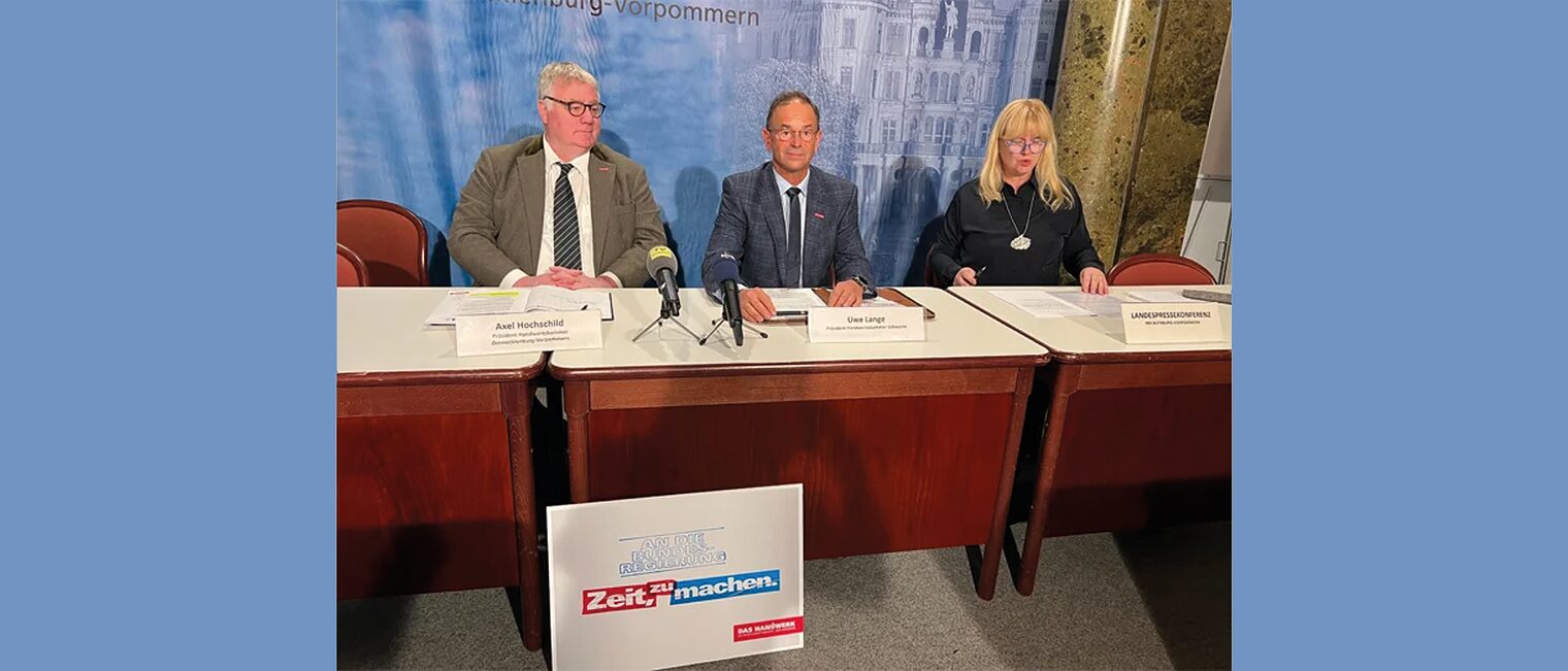 $Landespressekonferenz mit Axel Hochschild (Präsident HWK OM-V) und Uwe Lange (Präsident HWK SN)