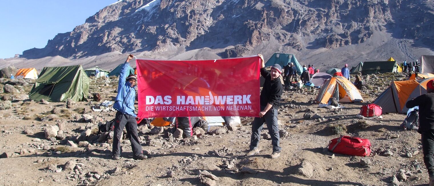 Das Handwerk aus Mecklenburg-Vorpommern auf dem Kilimanjaro. Das Handwerk aus Mecklenburg-Vorpommern auf dem Kilimanjaro.